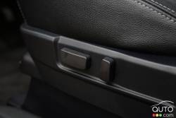 seat adjustment knobs