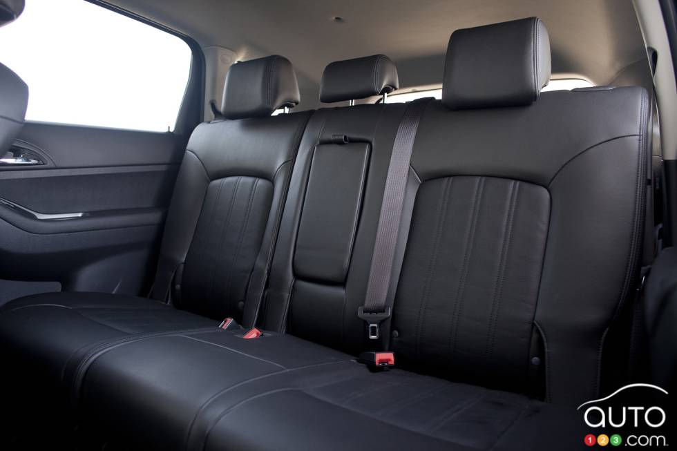 Rear bench seats