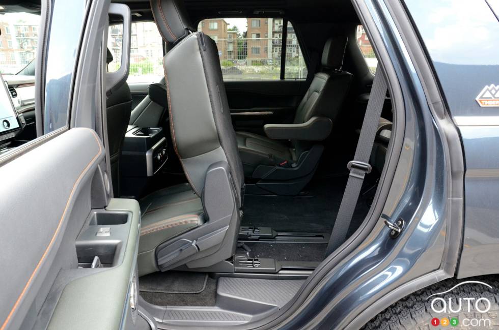 We drive the 2022 Ford Expedition Timberline