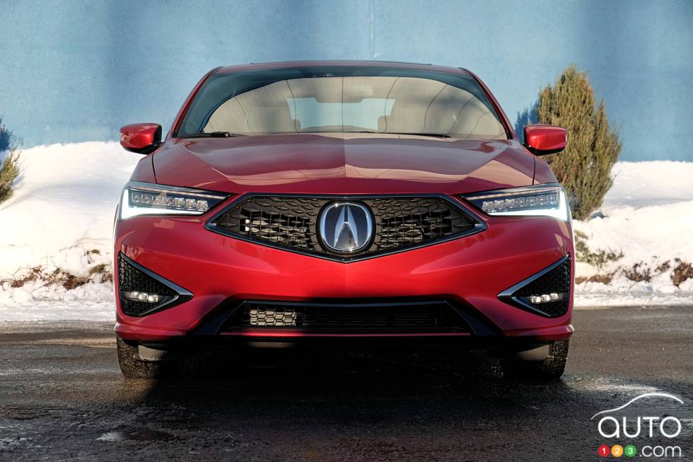 We test drive the 2019 Acura ILX A-Spec