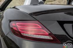 2017 Mercedes-Benz SLC tail light