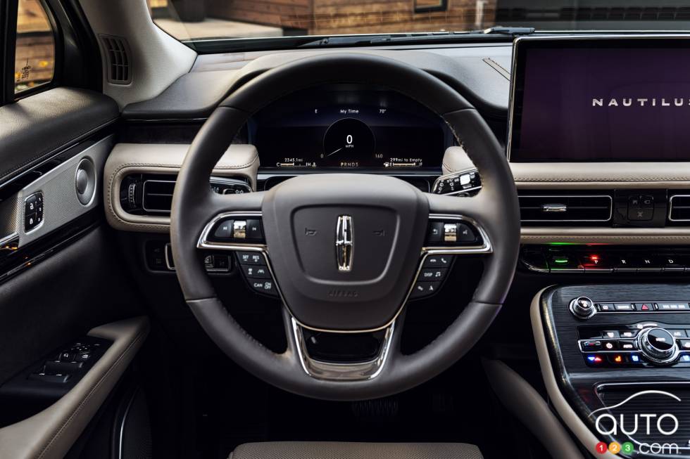 Introducing the 2021 Lincoln Nautilus