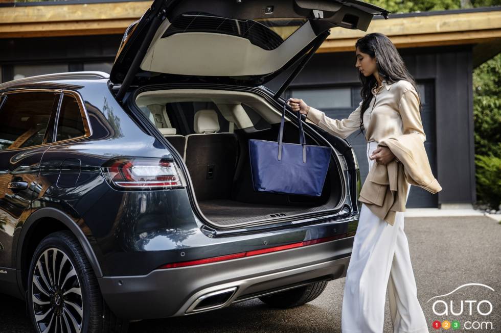 Introducing the 2021 Lincoln Nautilus