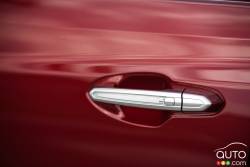 Poignée de porte sans clé de la Cadillac XT5 2016