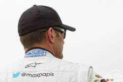 Max Papis, Chevrolet Sport Clips Joe Denette avant la pratique du vendredi.