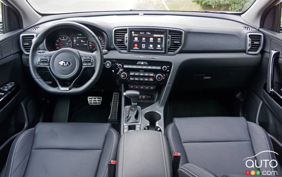 Photos de la Kia Sportage SX 2017 sur Auto123.tv