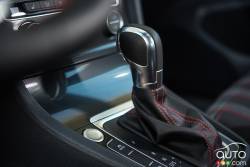 Pommeau de vitesse de la Volkswagen Golf GTI 2016