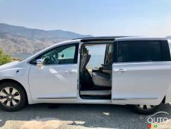 Road trip in the 2018 Chrysler Pacifica Hybrid