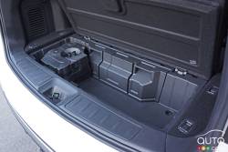 Détail du coffre du Nissan Pathfinder Platinum 2016