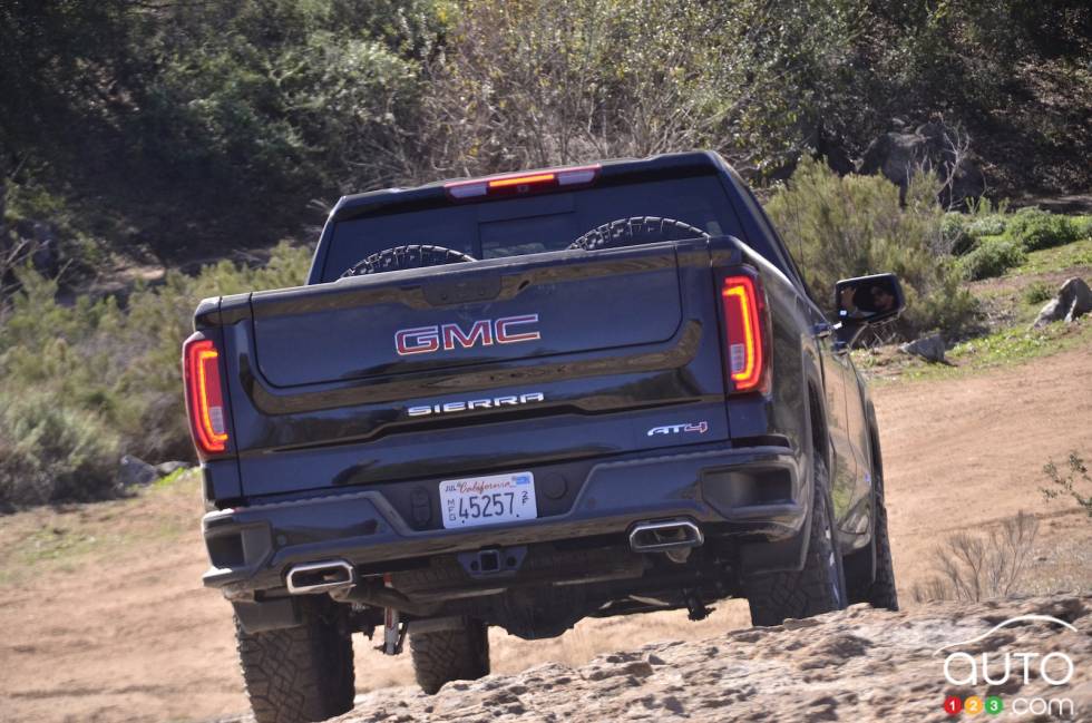 Introducing the new 2019 GMC Sierra AT4