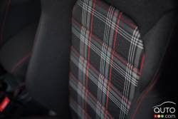 2016 Volkswagen Golf GTI seat detail