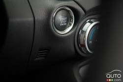 Bouton de démarrage et arrêt du moteur du Fiat 124 Spyder 2016
