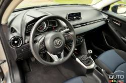 2016 Toyota Yaris cockpit