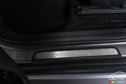 Garnissage des seuils de la MINI Cooper S E Countryman ALL4 2017