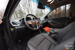 2016 Hyundai Santa Fe Sport 2.0t cockpit
