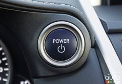 Bouton de démarrage et arrêt du moteur du Lexus NX 300h executive 2016
