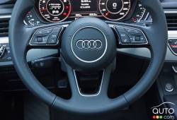 2017 Audi A4 TFSI Quattro steering wheel