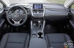 2016 Lexus NX 300h executive dashboard