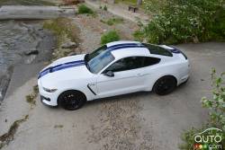 2016 Ford Mustang GT350 top view