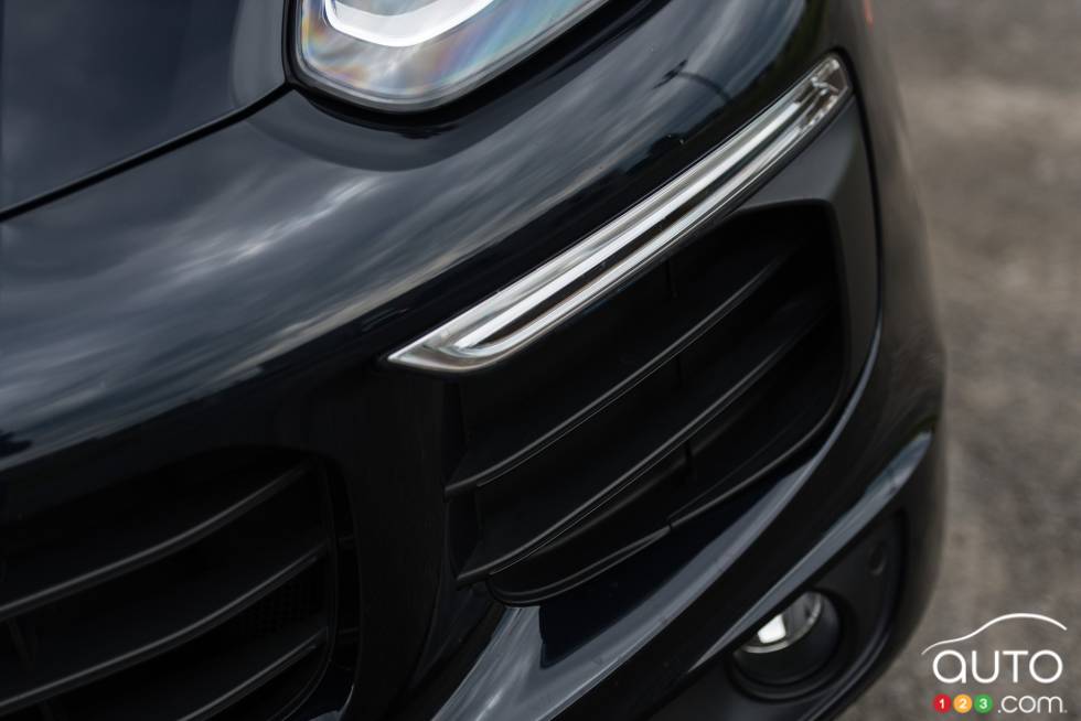 Phare anti-brouillare de la Porsche Cayenne S E-Hybride 2015