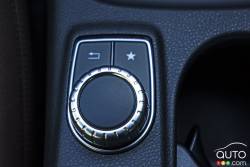 2016 Mercedes-Benz GLA 45 AMG 4Matic infotainement controls