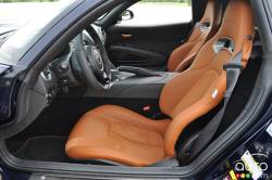 2016 Dodge Viper front seats