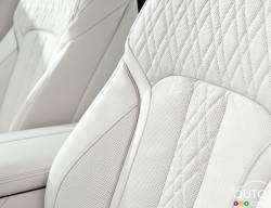 2016 BMW 7 series seat detail