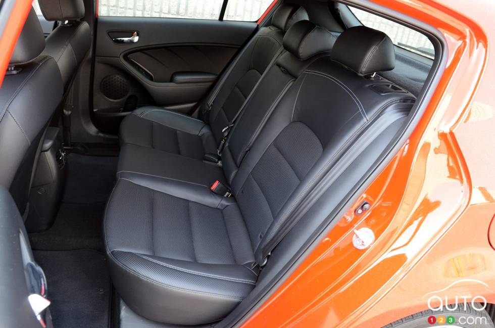 2016 Kia Forte 5 SX rear seats