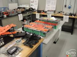 Différentes batteries de véhicules concurrents analysés dans ce laboratoire.