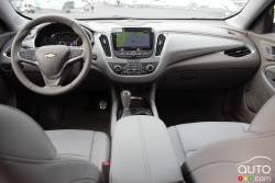 2016 Chevrolet Malibu Hybrid dashboard