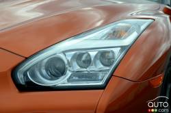 2017 Nissan GT-R headlight