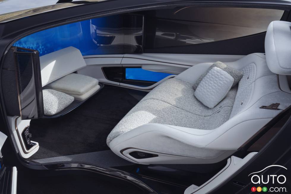 Introducing the Cadillac Innerspace concept