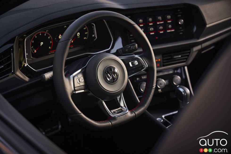 2019 Volkswagen Jetta GLI debuts at the Chicago Auto Show: Wheel