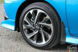 2016 Scion iM wheel
