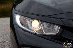2017 Honda Civic Hatchback headlight
