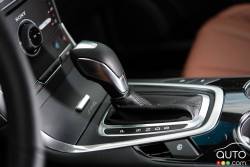 2015 Ford Edge Titanium shift knob