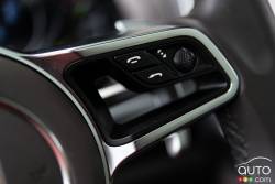 2015 Porsche Cayenne S E-Hybrid steering wheel mounted controls