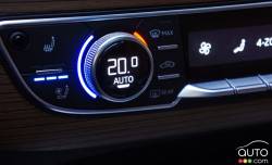 2017 Audi Q7 3.0 TFSI Quattro Technik climate controls