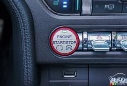 Bouton de démarrage et arrêt du moteur de la Ford Mustang GT 2016
