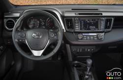2016 Toyota RAV4 dashboard
