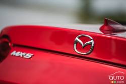 Écusson du manufacturier de la Mazda MX-5 2016