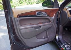 2016 Buick Enclave Premium AWD door panel