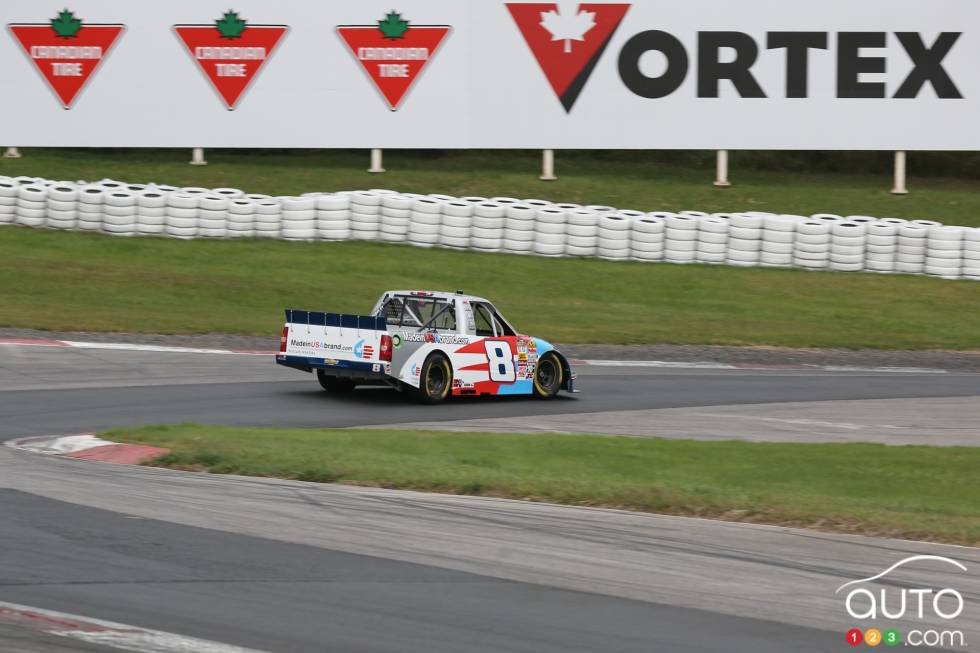 Max Gresham, Chevrolet Amwins in action during friday's first practice session