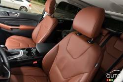 2015 Ford Edge Titanium front seats