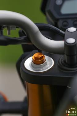 suspension adjustment knob