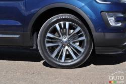 2016 Ford Explorer Platinum wheel