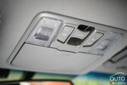 2016 Hyundai Elantra GT Limited panoramic roof controls