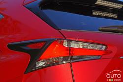 2016 Lexus NX 300h executive tail light
