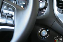 2016 Hyundai Tucson start and Stop engine button