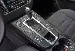 2017 Porsche Macan GTS shift knob